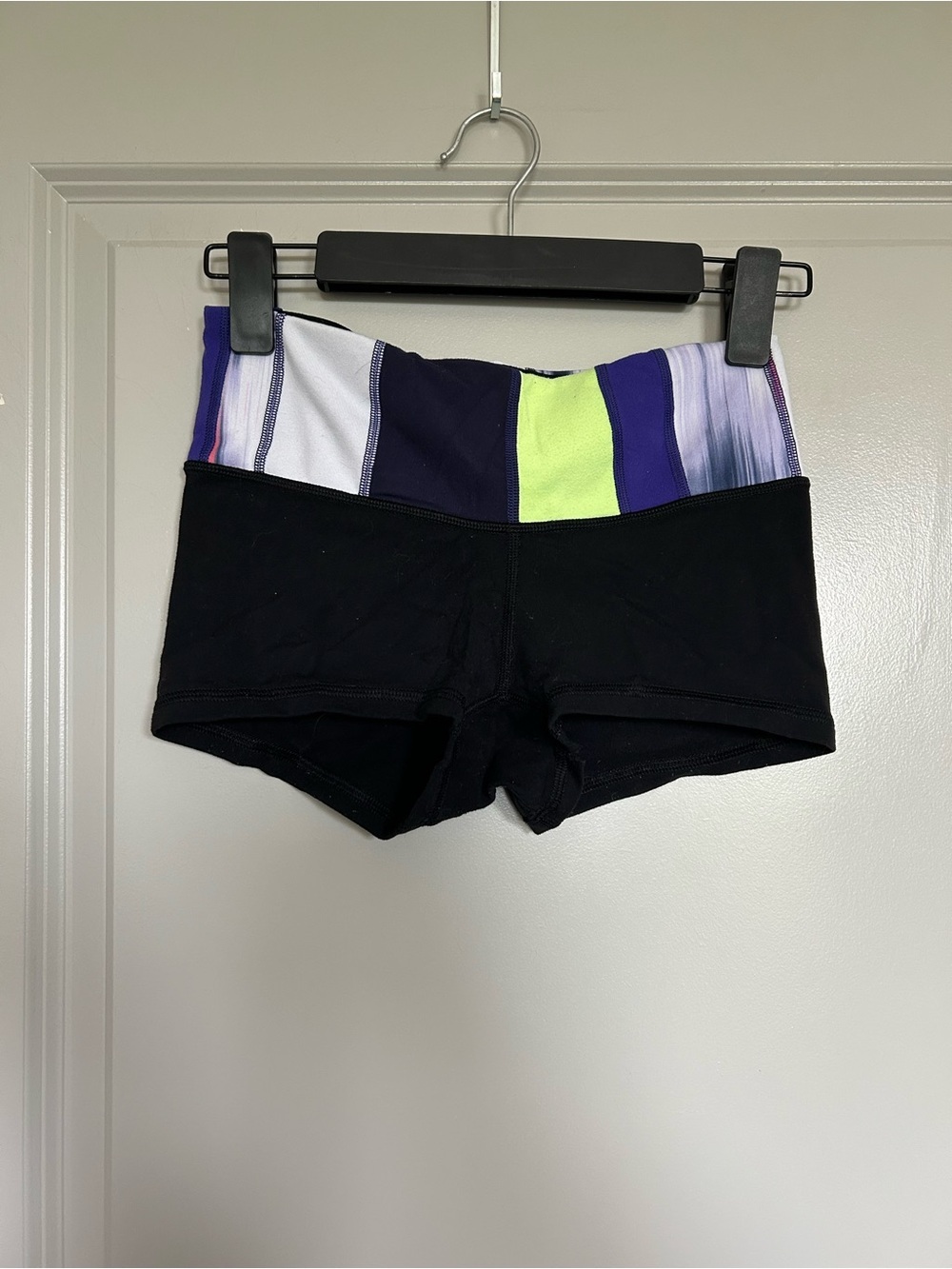 lululemon athletica Black Bike Shorts with Multicolor Waistband
